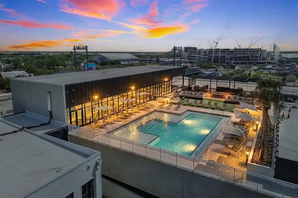 Landing Apartments near Downtown Jacksonville