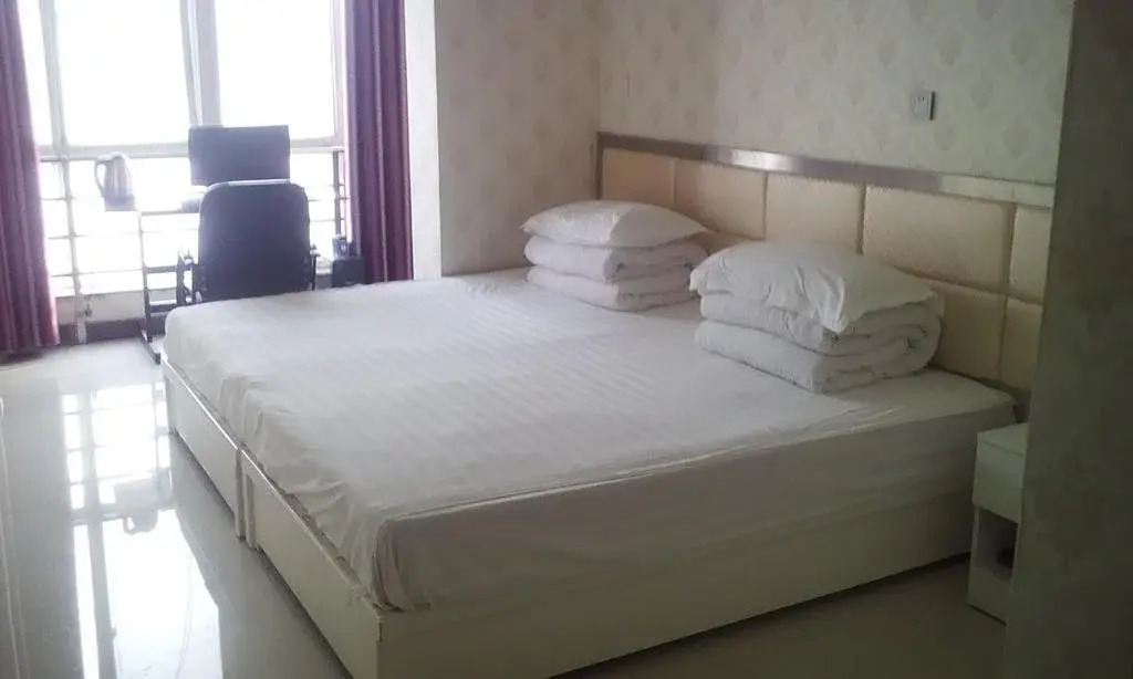Lido Hotel Jingguang Road
