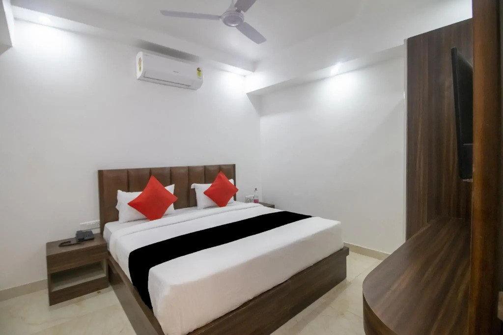 Capital O 78195 HOTEL KING'S