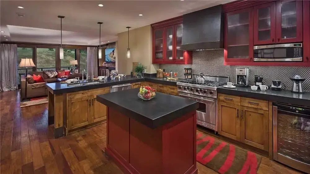 Maroon Mountain 507 4 BedroomCondo By Moving Mountains