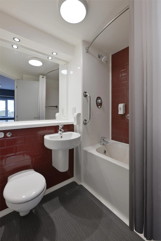 Travelodge Newbury London Road