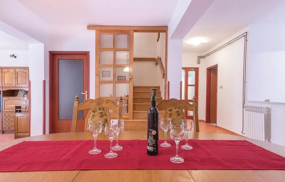 Awesome Home in Fazana With Wifi and 4 Bedrooms