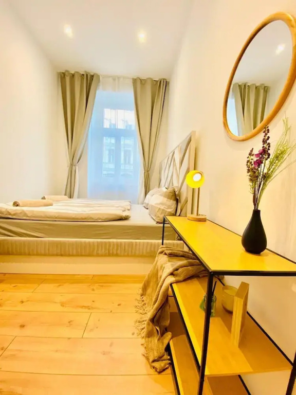 Charming 4 Bedroom Apartment Ottakring