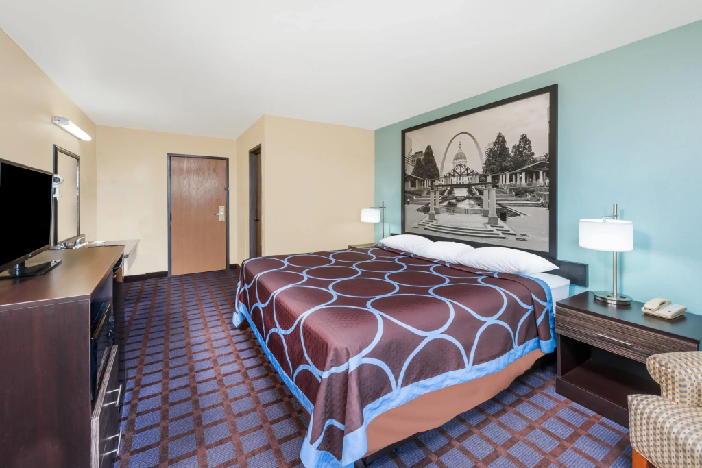 Super 8 by Wyndham Okawville