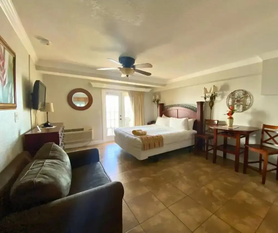 Beso Del Sol Resort