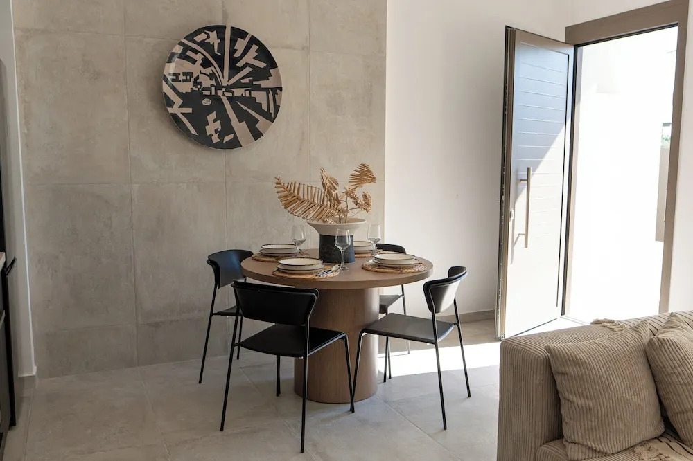 Domus Garden Apartments