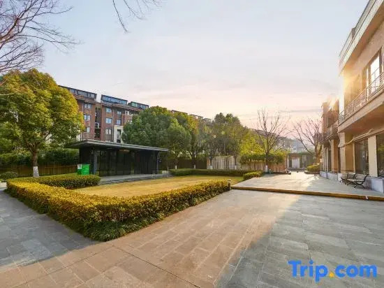 Super 8 Collection Hotel (Zhongshan Mausoleum Scenic Area Zhongling Street Subway Station)