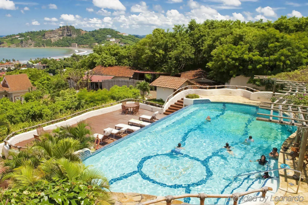 Pelican Eyes Hotel and Resort