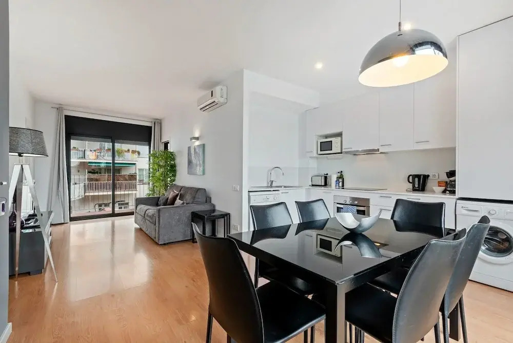 Chic and Modern Apartments in Gracia