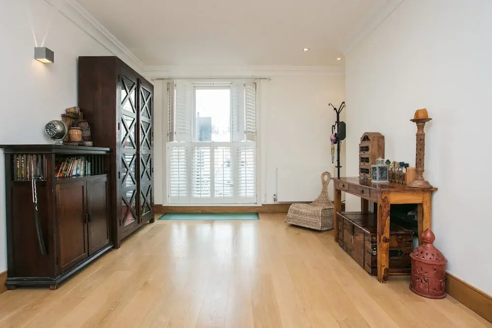 3 Bedroom House in Holland Park