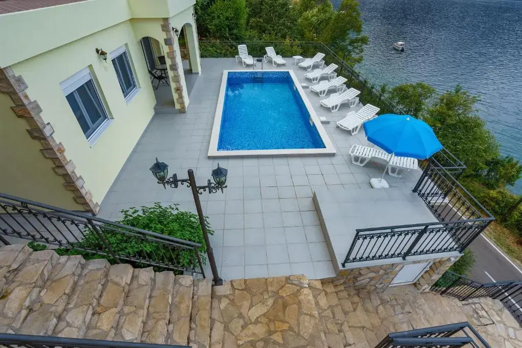 Villa KOSTA