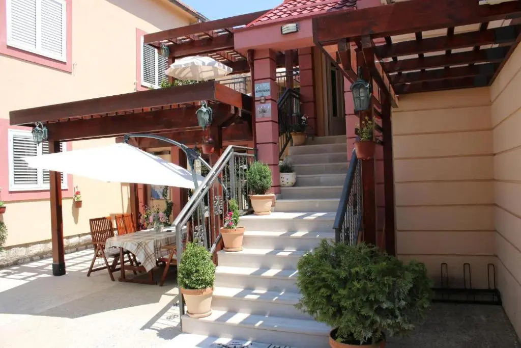 Apartments Dragović Nikšić