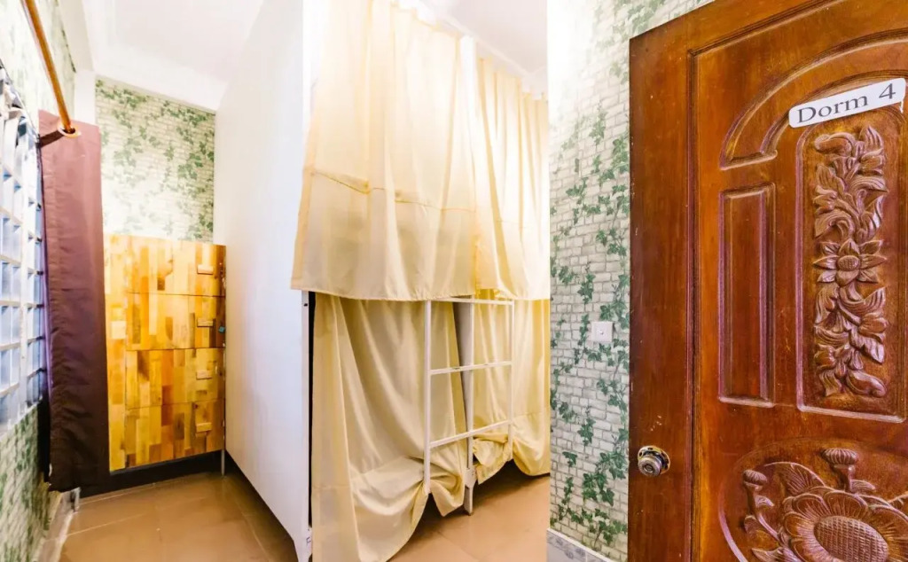 Blank Guesthouse