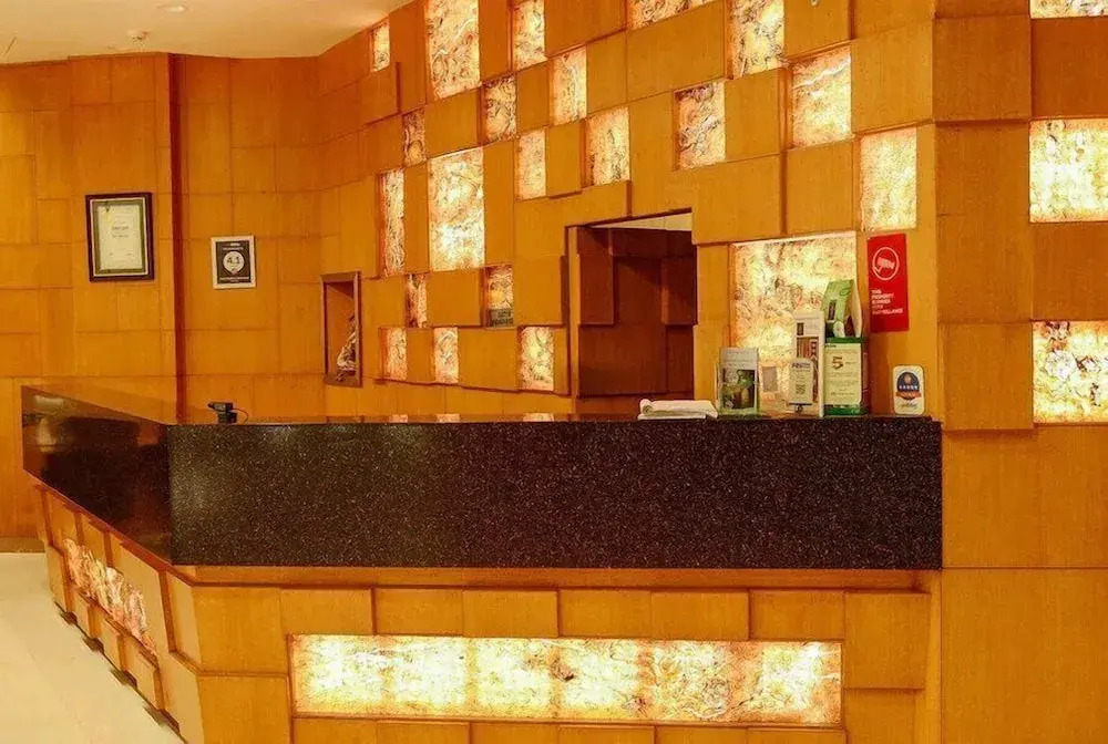 THE CENT HOTEL