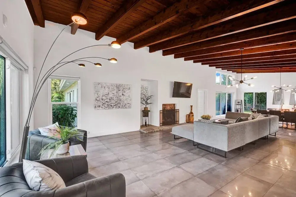 Gorgeous 5BR Home with Heated Pool