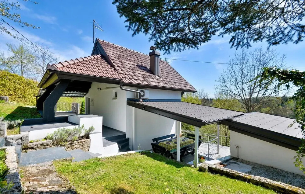 Cozy Home In Donji Zvecaj With Sauna