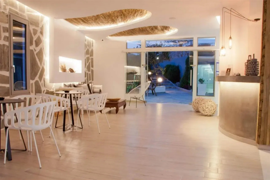 Malibu Boutique Studios & Bungalows