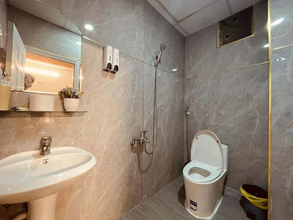 Adenia Hotel