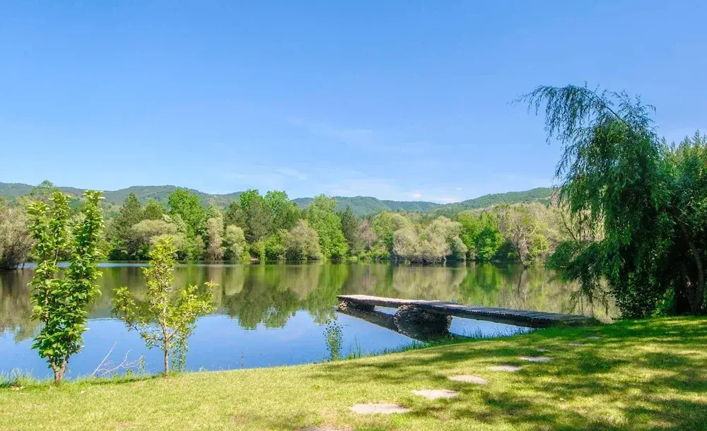House With 2 Bedrooms in Hadzhidimovo, With Wonderful Lake View, Shared Pool, Enclosed Garden