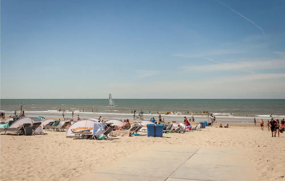 Beachhouse 24