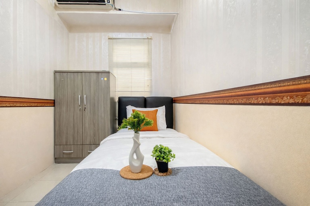 Cozy With Contemporary 2Br Space At Apartment Bogor Valley