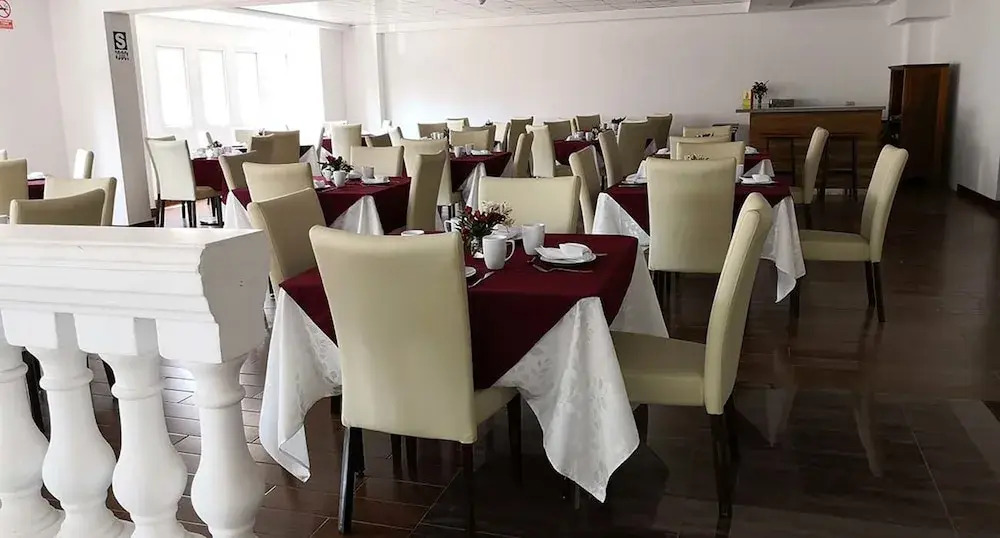 La Luna Inn