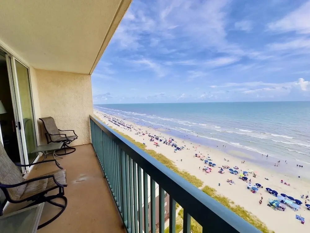 Ashworth 1407 3 Bedroom Condo by RedAwning, North Myrtle Beach