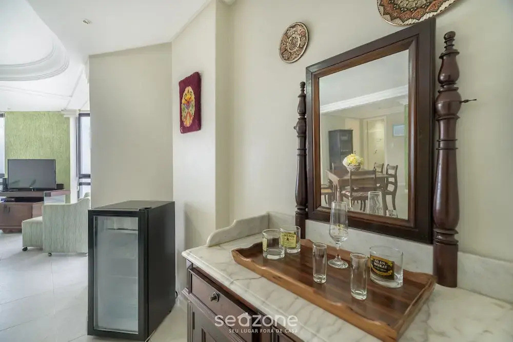 2BR Seafront apt W/garage in BC Nvi501