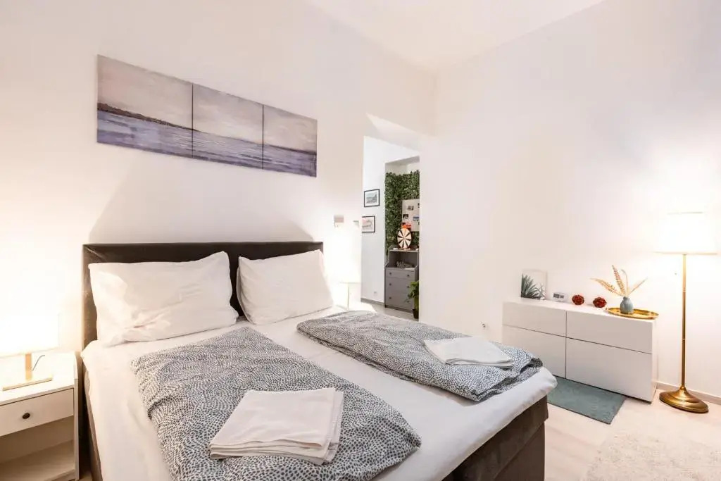 Spacious Premium Two-Room Apartment by Buda Castle