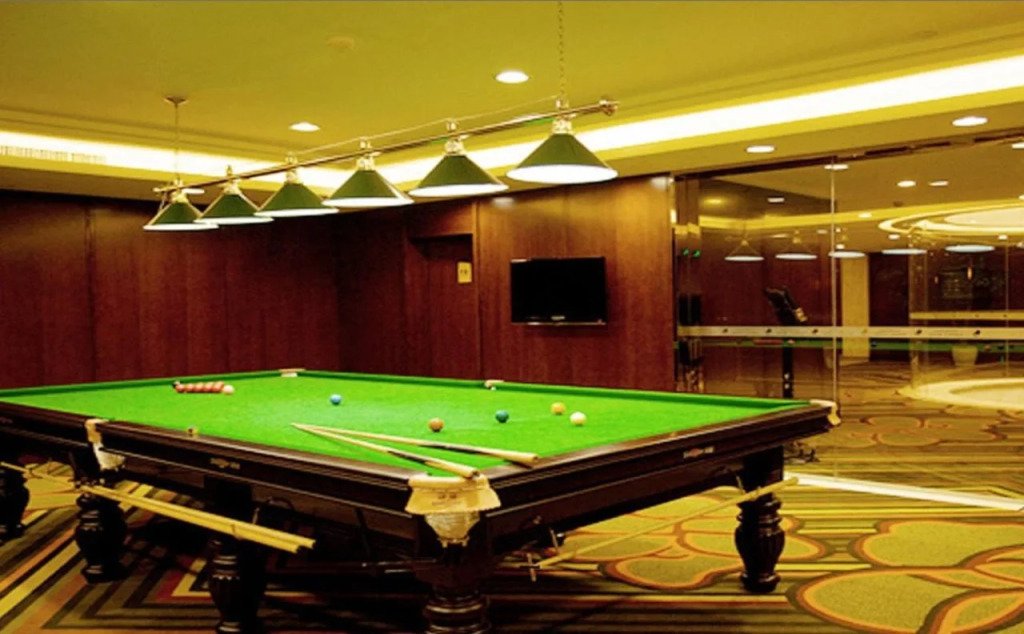Golden Eagle Summit Hotel