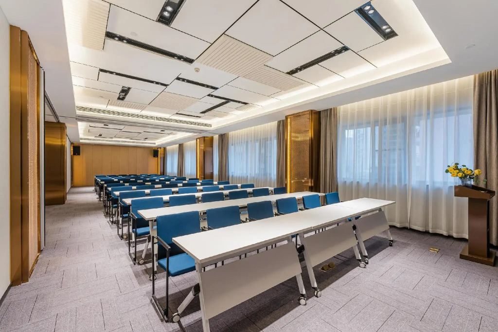 Atour Hotel Chongqing Nanping Pedestrain Street