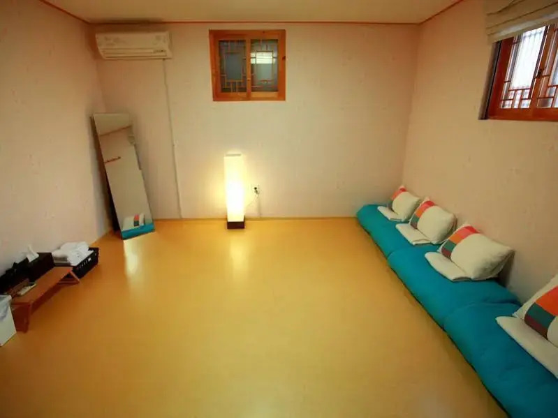 Hue N Hue Hanok Guesthouse