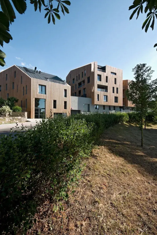 Lakepark Residence