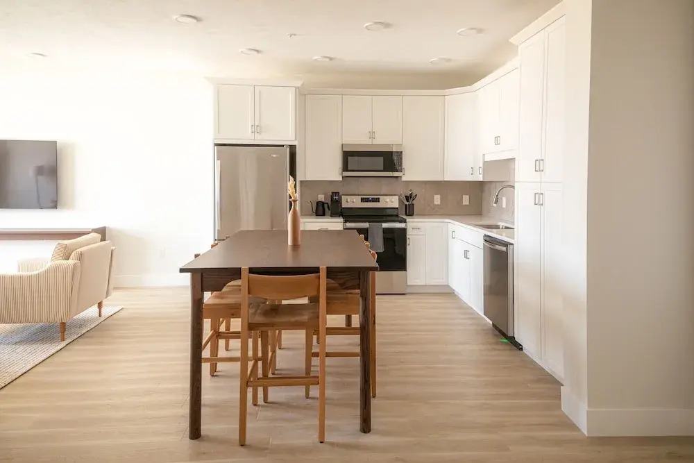 Boardwalk Suites & Residences By Kasa
