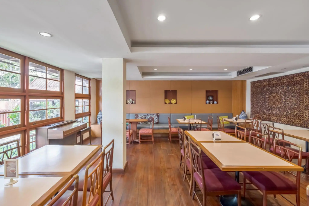 JL Bangkok Hotel