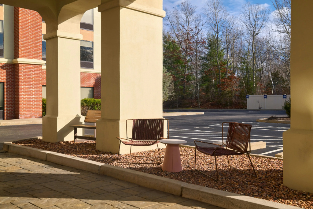 Hampton Inn & Suites Providence / Smithfield