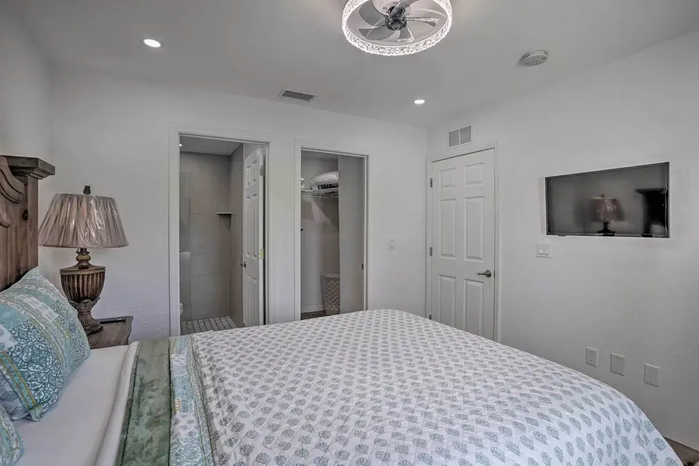 Hot Tub & Fenced Yard: Home in Sebring