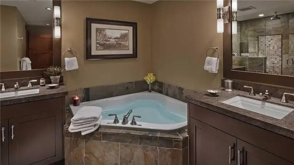 Heavenly Peak 310 4 BedroomCondo By Moving Mountains