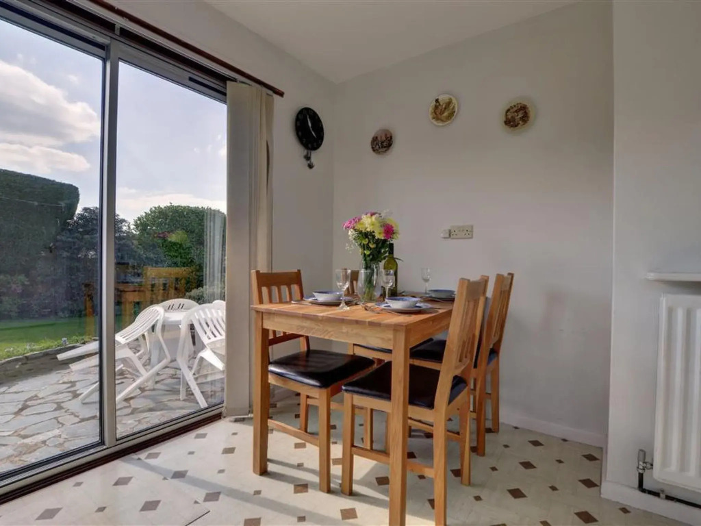 2 Bed in South Molton oc-willo