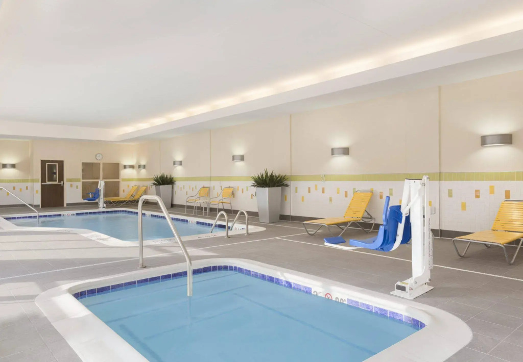 Fairfield Inn & Suites by Marriott Pittsburgh Airport/Robinson Township