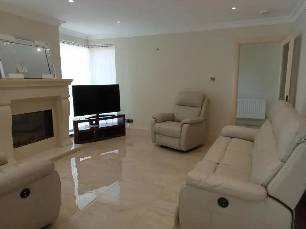 Impeccable 5-bed Cottage in Fahan Buncrana