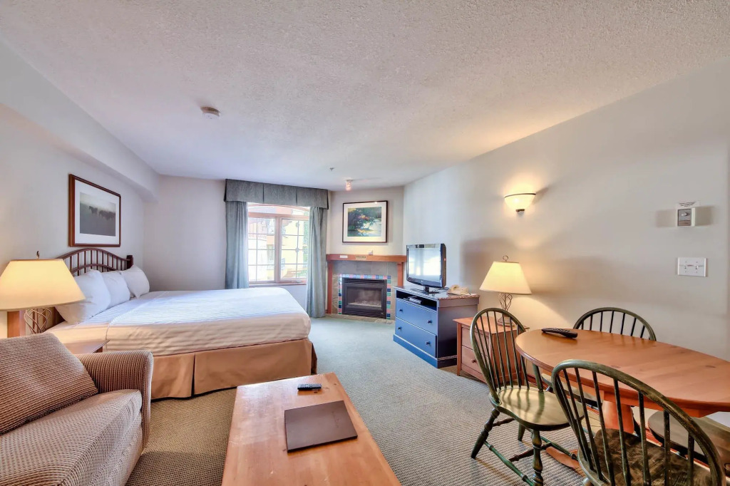 Hearthstone Lodge