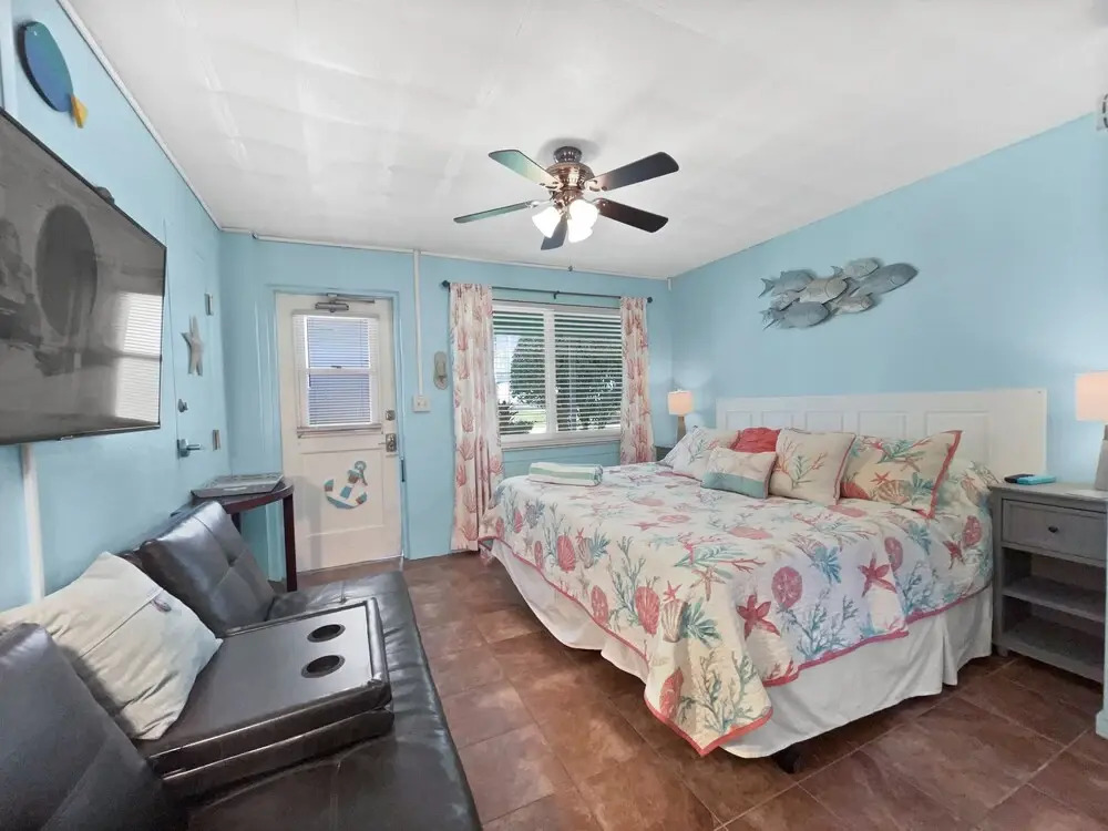 Tropic Terrace #23 - Beachfront Rental Condo by RedAwning