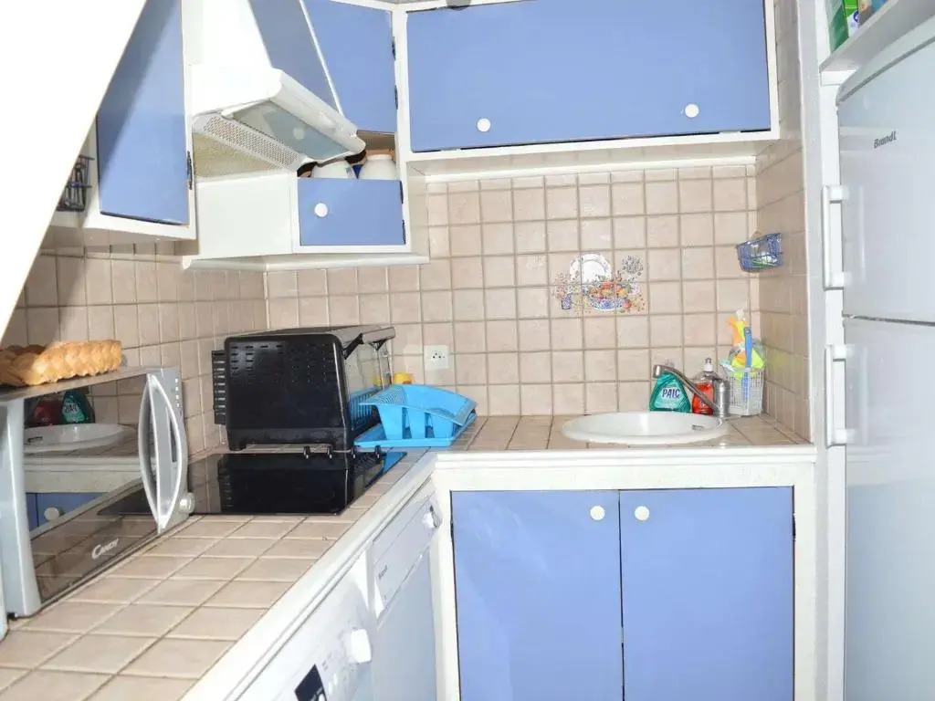 Appartement Cavalaire-sur-Mer, 1 pièce, 4 personnes - FR-1-226B-30
