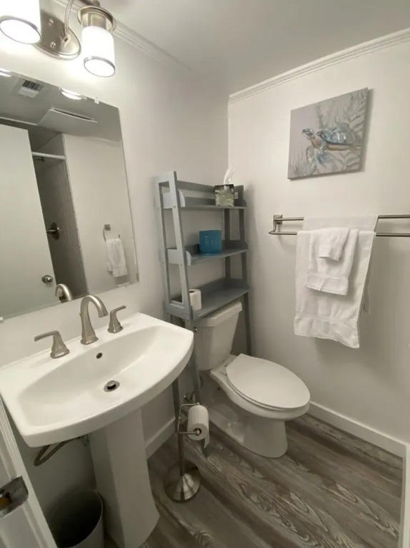 1108 Waters Edge Resort 1 Bedroom Condo by Redawning