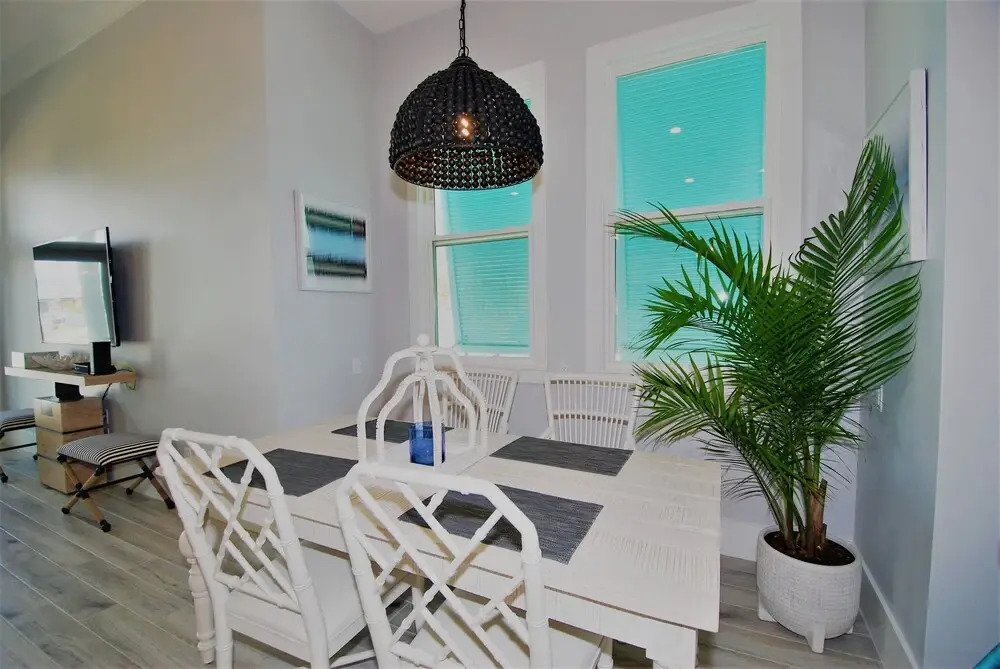 Seaglass Cottage - Private Home At The Shores 3 Bedroom Home by RedAwning