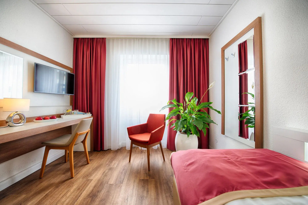 Hotel Senator