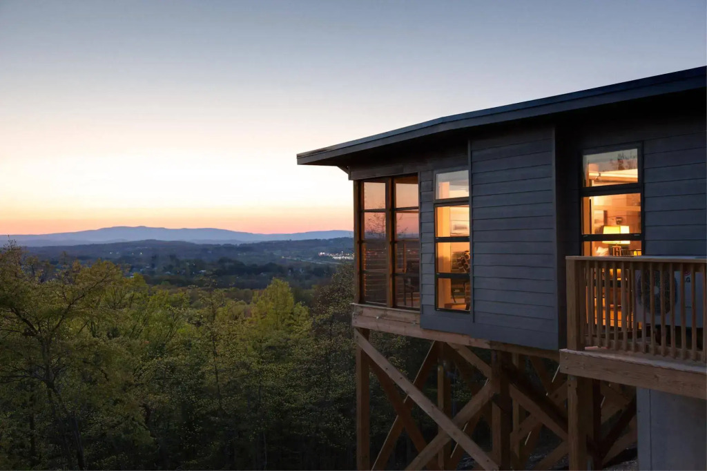 Iris Inn and Cabins