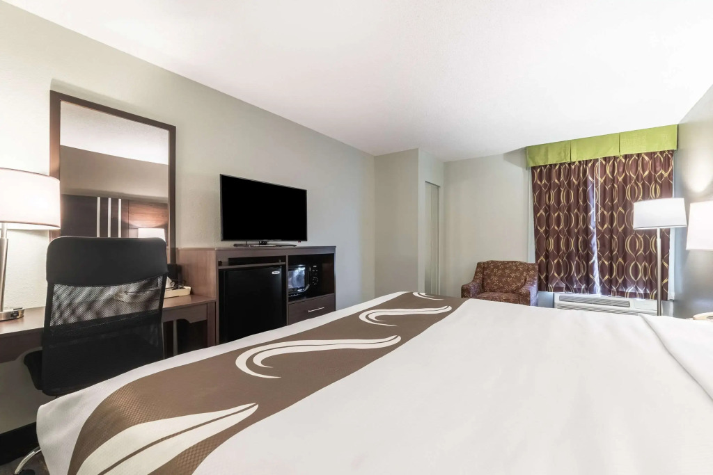 Quality Inn Cleveland North