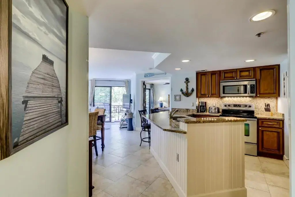 Wonderful Luxury Updated Villamare with Pool Bikes & Beach Gear included